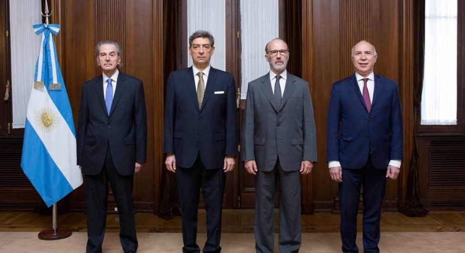 La oposición calificó el pedido de juicio político como “un apriete infame” a la Corte