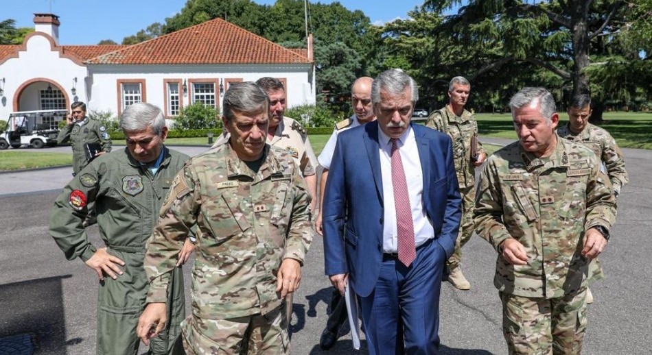 Fernández enviará al Ejército a Rosario tras la escalada de violencia narco