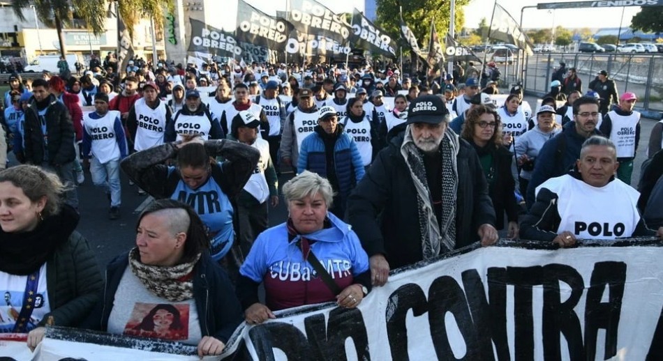 Marcha de antorchas: Piqueteros amenazan con instalar carpas en Plaza de Mayo