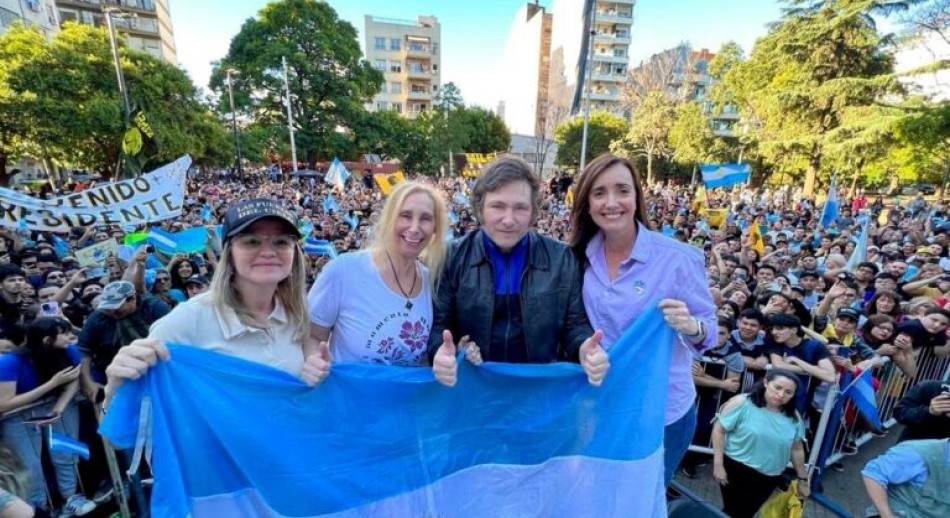 Milei: “Massa lleva casi 23 años dando vueltas por el sector público”