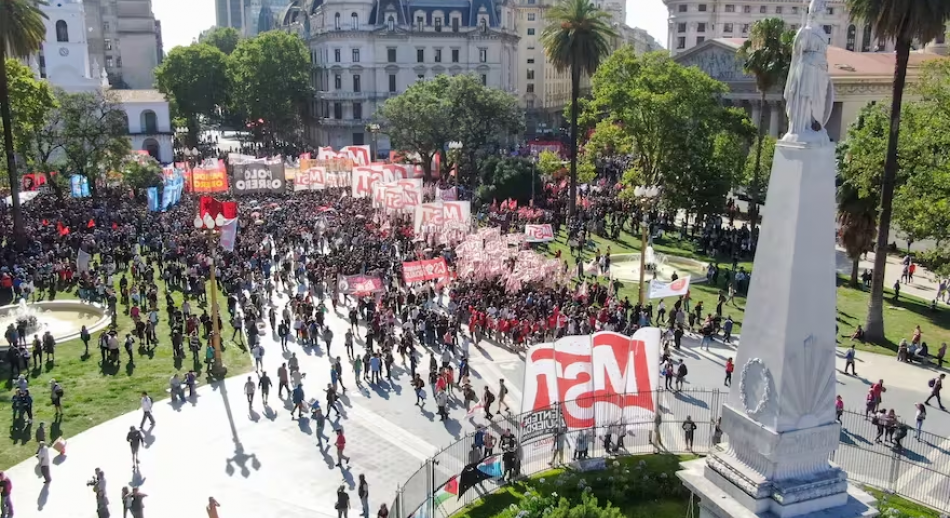 Sin piquetes: La izquierda movilizó a Plaza de Mayo para cuestionar al Gobierno