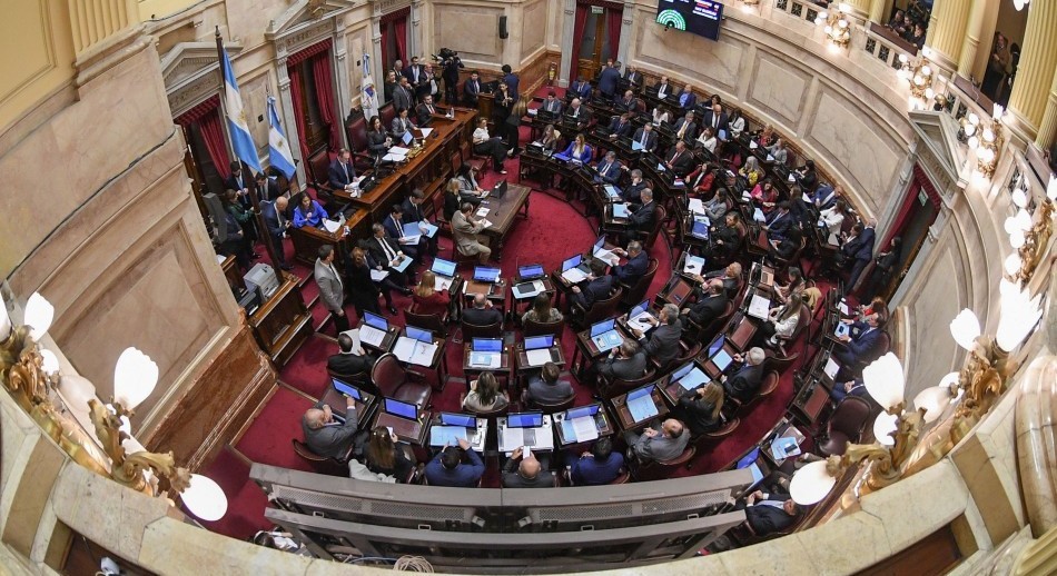 Los senadores ahora quieren dar marcha atrás con el aumento de sus dietas