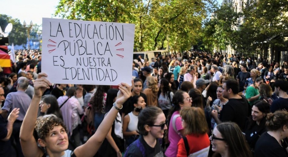 El Gobierno quiere endurecer las condiciones de residencia y permanencia de extranjeros