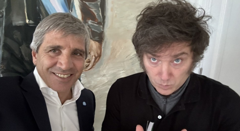 Luis Caputo: 