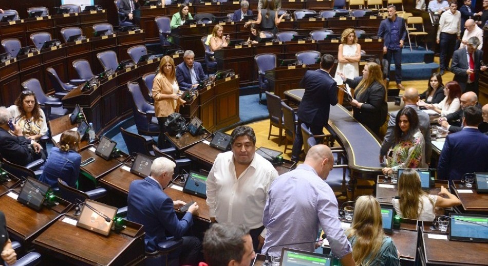 PBA: Fracasó en la Legislatura Bonaerense el debate para suspender las PASO