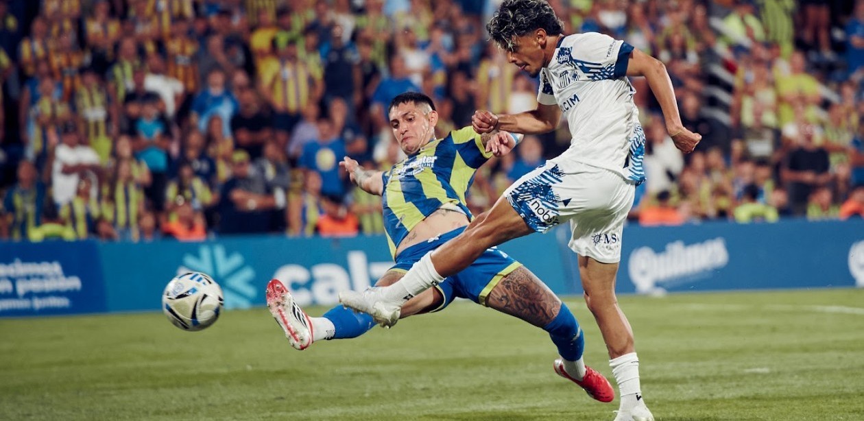 Talleres le ganó a Central, en Rosario, y se acerca a la punta de la zona A