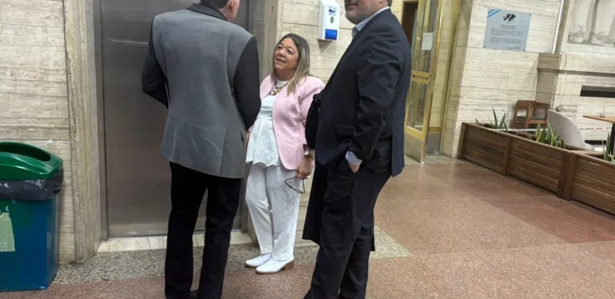 La escribana de Adorni se presentó otra vez en Comodoro Py: “Estoy tranquila”