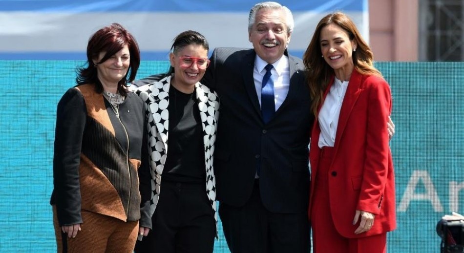 Alberto Fernández le tomó juramento a las nuevas ministras