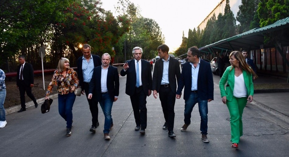 El Presidente resiste a las presiones internas y avisa que mantendrá las PASO